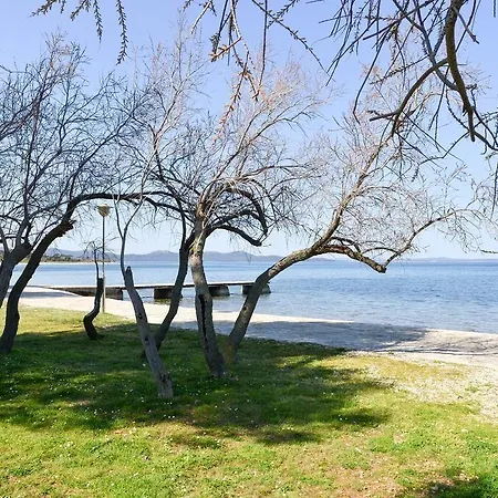 Апартаменти Spacious Chic