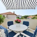 Spacious Chic Appartement