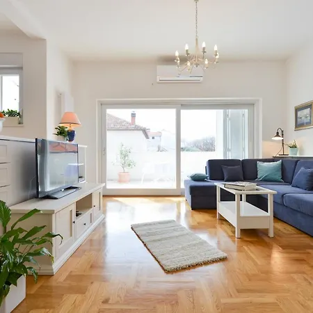 Spacious Chic * זאדאר