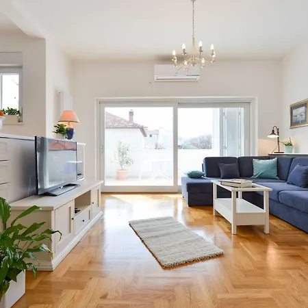 Spacious Chic Lejlighed *