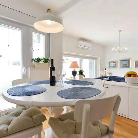 Spacious Chic Lejlighed *