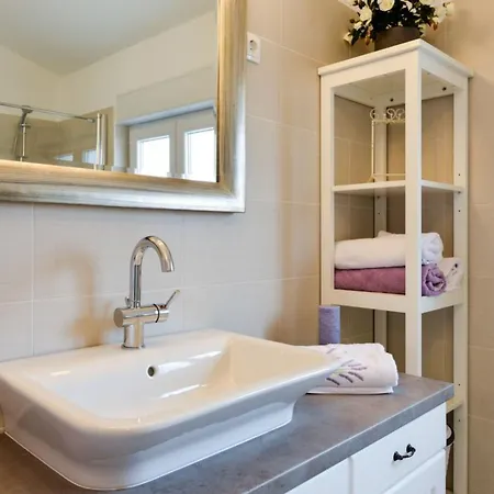 Spacious Chic *