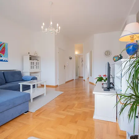 Spacious Chic דירה זאדאר